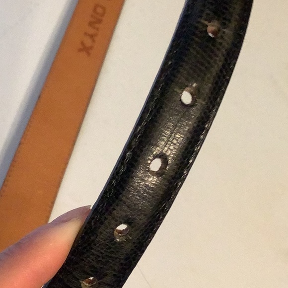 Onyx Black Leather Vintage Belt Size 28 - Picture 6 of 6